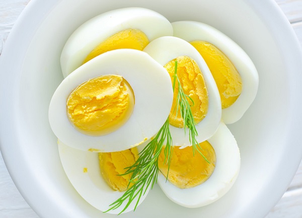 Trứng gà còn giàu các loại vitamin và khoáng chất thiết