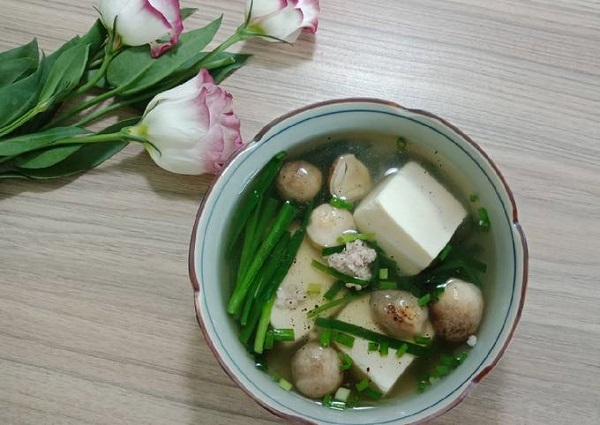 Canh đậu hũ nấm