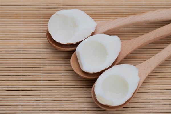 Lòng trắng trứng bao nhiêu calo?