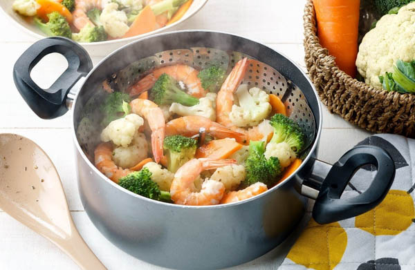 Cách chế biến giữ lại dinh dưỡng với hấp - luộc