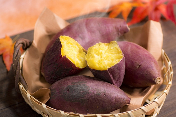 Khoai lang - giàu vitamin A tốt cho mắt