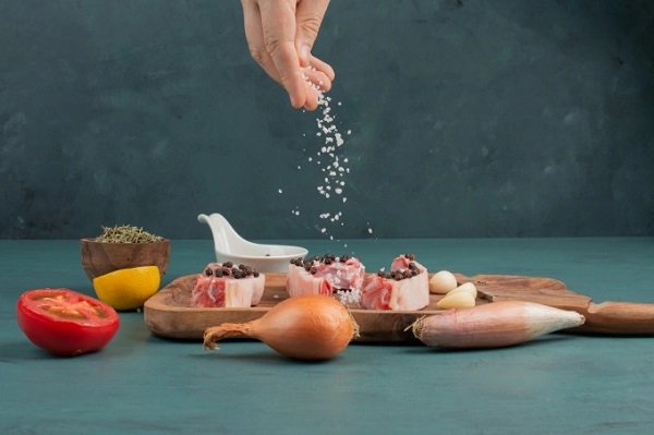 Thực phẩm cần hạn chế cho người mắc bệnh lý khớp